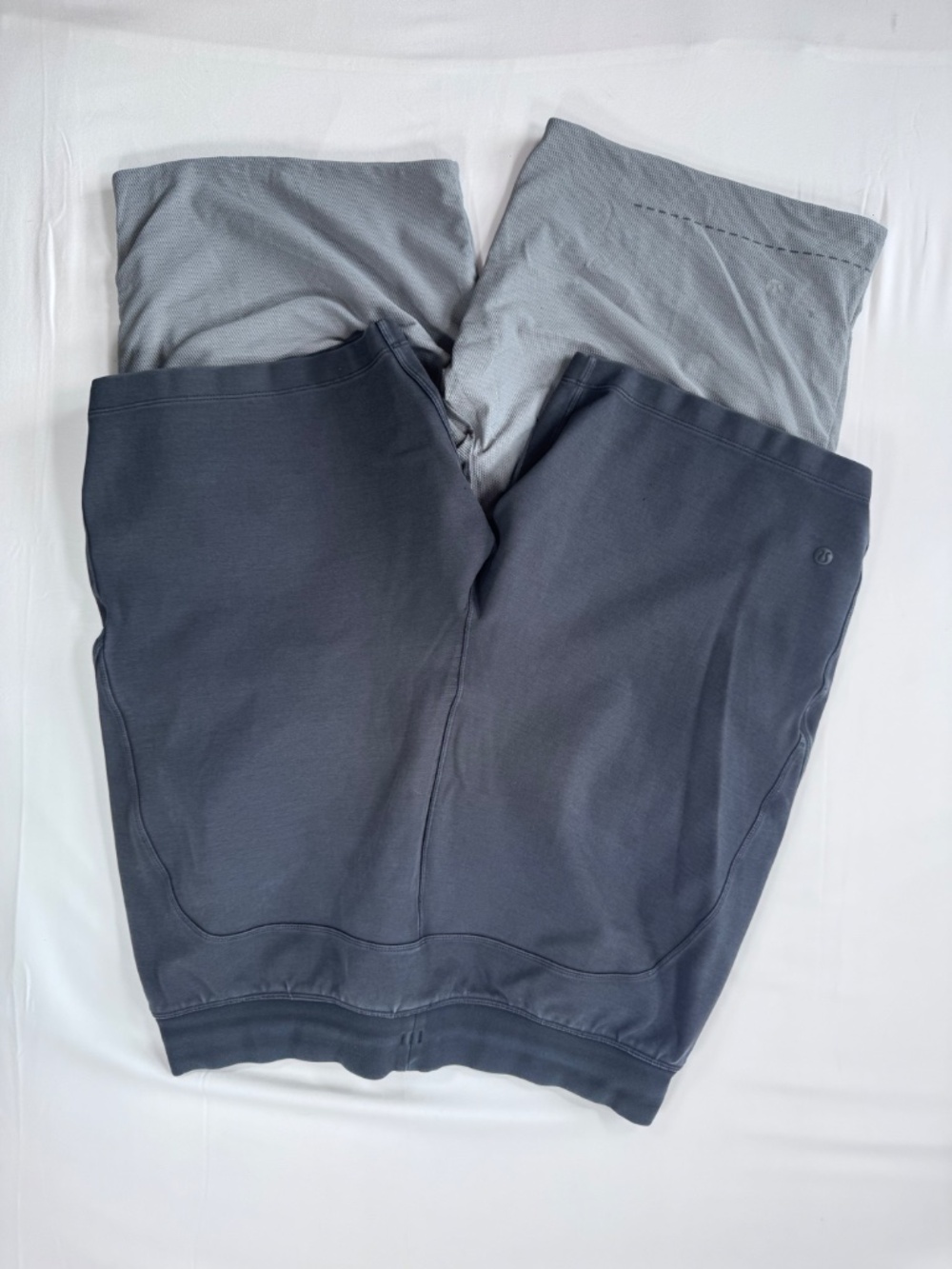 Lululemon Men's L Shorts Twill Chill Black M7968S Grey Mesh Athletic Workout - Picture 3 of 9